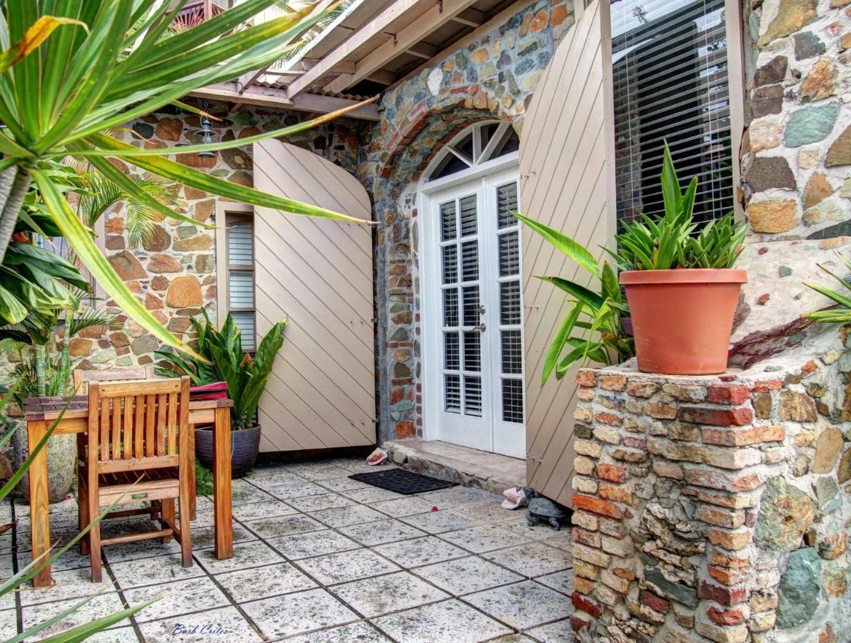 Estate Lindholm Hotel Cruz Bay Exterior photo